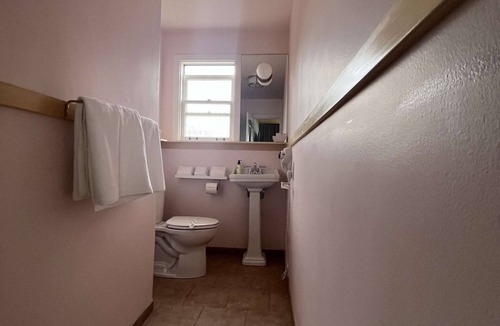 Marina District House | Comfy Room in Marina Close to Presidio with Parking