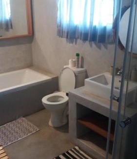 Lephalale House | Comfy room with dstv and aircon in convenient location