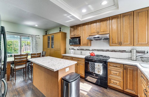 Ardenwood House | Commuter-Friendly Fremont Home Near Tech HQs