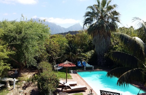 Constantia Cottage | Constantia Lazy River, Pheasants Nest Studio Apartment with Twin Beds