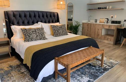 Constantia Cabin | Constantia Winelands Lodge