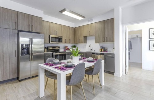 Menlo Park Condo | Convenient and Comfortable 1 Bedroom Condo in a Hotel