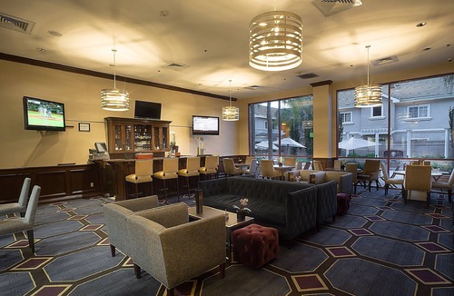 Sunnyvale West Hotel | Convenient Stay, Superb Location, Pool. Pets Allowed, Parking Onsite