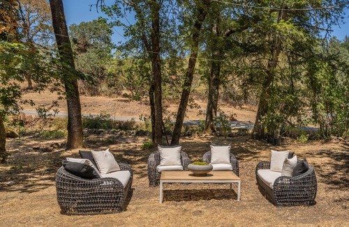 Calistoga Cottage | Cool, LUX Family Cottage in Calistoga's Western Hills