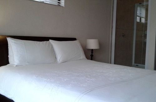 La Mercy Apartment | Coral Reef With Beautiful Blue Ocean Views.
