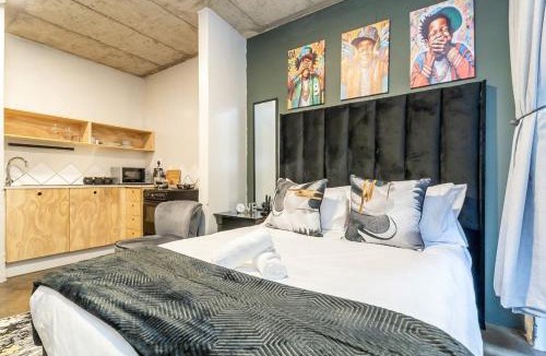 Downtown Johannesburg Apartment | Cosy 103 City Building apartment in Maboneng, with free wifi