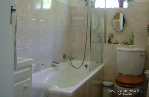 Hout Bay Apartment | Cosy and Secure One Bedroom Flatlet