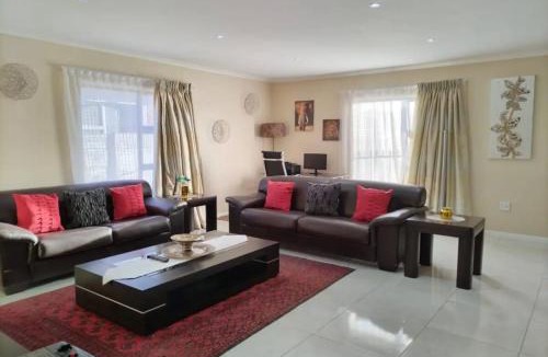 Bluewater Bay House | Cosy Home in Bluewater Bay