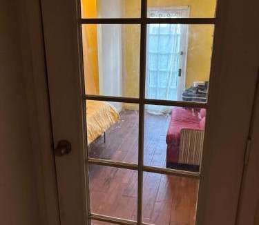 Oakland Apartment | Cottage with French doors and tons of sunlight