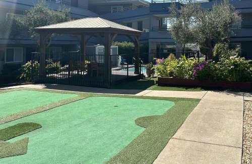 Marina Hotel | Country Inn & Suites by Radisson, Monterey Beachfront-Marina, CA