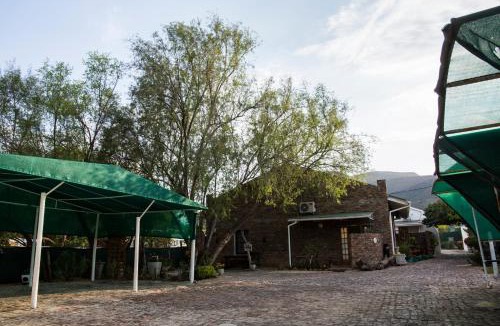Graaff-Reinet House | Country Village