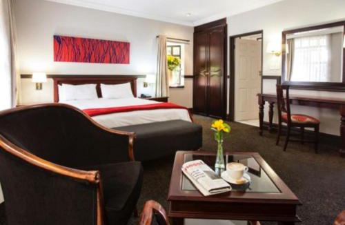 Arcadia Hotel | Court Classique Suite Hotel