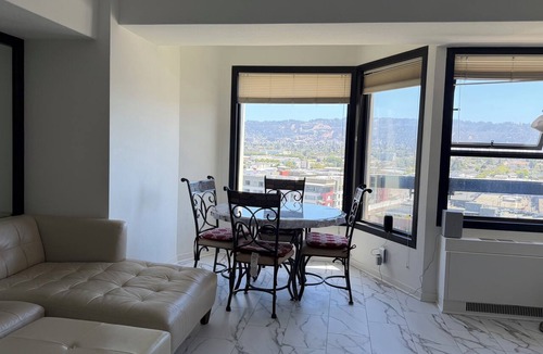 Emeryville Condo | Cozy 1-bedroom condo 4miles from uc Berkeley with lots of public transportation