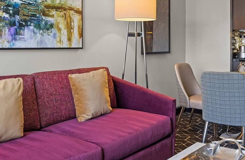 Union Square Apartment | Cozy 1-bedroom hotel suites in serene San Francisco.