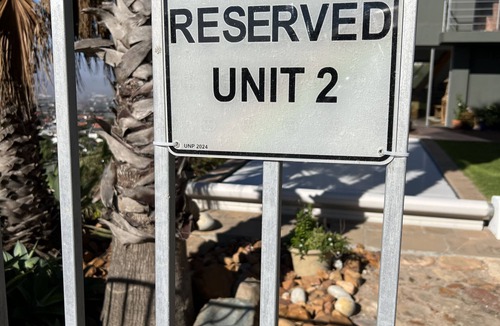 Fish Hoek Apartment | Cozy 1-bedroom with WiFi and AC in charming Cape Town