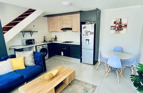 Milnerton House | Cozy 1BR Apartment with Pool in Quiet Neighborhood