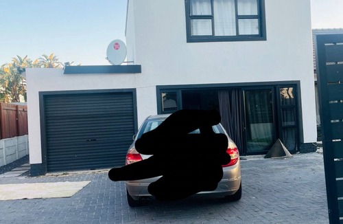 Milnerton House | Cozy 1BR Apartment with Pool in Quiet Neighborhood
