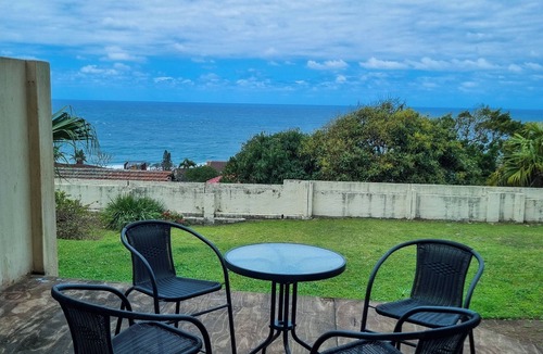 Margate Apartment | Cozy 2-bedroom apartment in tranquil Margate with WiFi