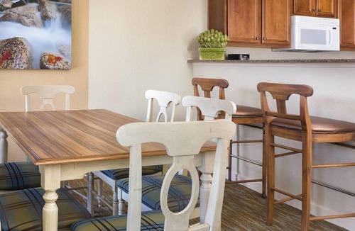 Round Hill Village Condo | Cozy 2-bedroom condo in lovely Zephyr Cove with AC near lake and state park