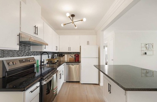 Pacifica Apartment | -Cozy 2BR Retreat w/Mountain Views & Private Deck