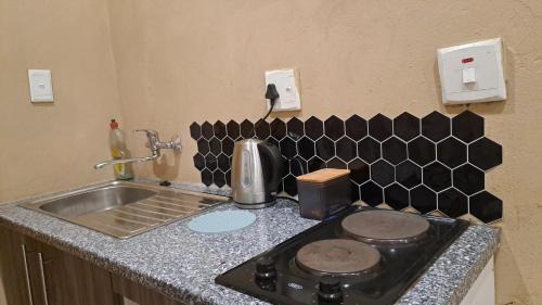Kempton Park House | Cozy Airport Stay
