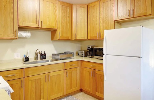 Shoreline West Apartment | Cozy And Private 2B1b Apartment Near Hi-Tech Co.