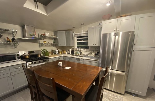 Upper Seabright House | Cozy & chill modern cottage close to shops & beach