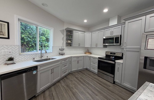 Newark House | Cozy, Clean, and Comfortable Tiny Home in the San Francisco Bay Area