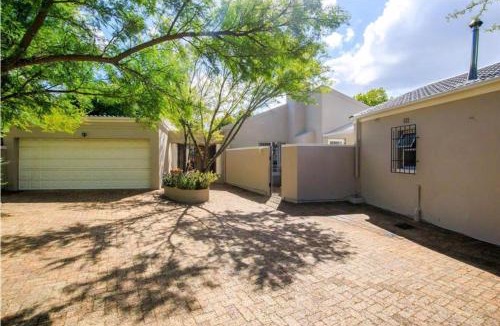 Constantia Apartment | Cozy Cottage in Constantia