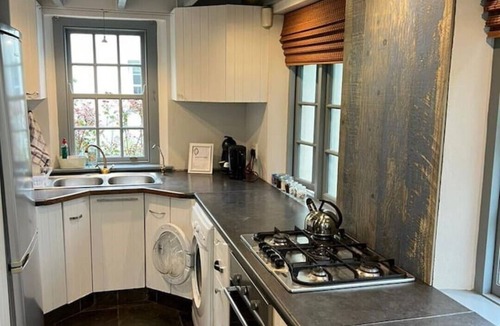 George Cottage | Cozy Cottage in old part of town