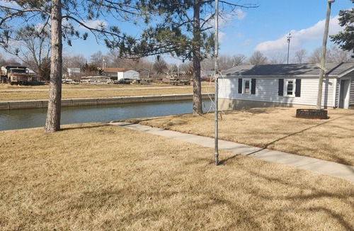Celina Cottage | Cozy Cottage with water access, Newly remodeled