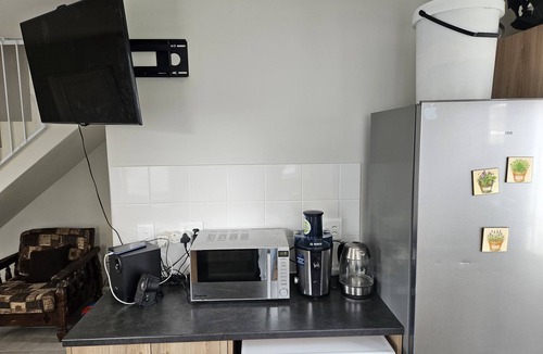 Cape Town Apartment | Cozy De Hawking