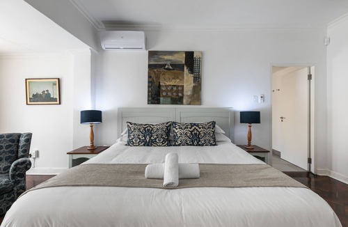 Greater Johannesburg Metropolitan Area Bed & Breakfast | Cozy ,Emmarentia Guest House in Johannesburg, next to emmarentia dam
