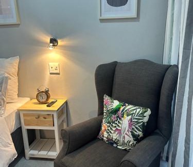 Beacon Bay Apartment | Cozy Hide