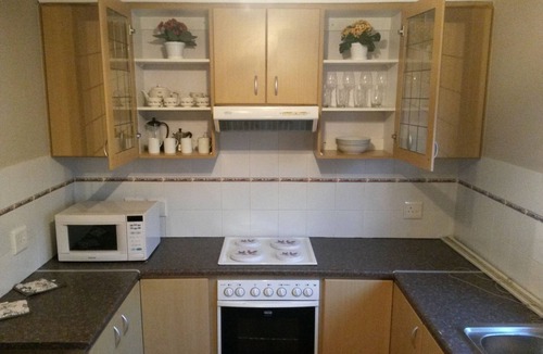 Eikenbosch House | Cozy Home | Free Parking + WIFI | Terrace BBQ & Mountain Views