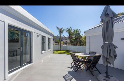 West Beach House | Cozy home