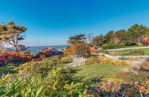 Mendocino House | Cozy Mendocino Home near Headlands State Park