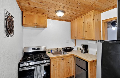 Cobb Cabin | Cozy Nature Retreat Cabin Near Clear Lake in Cobb California