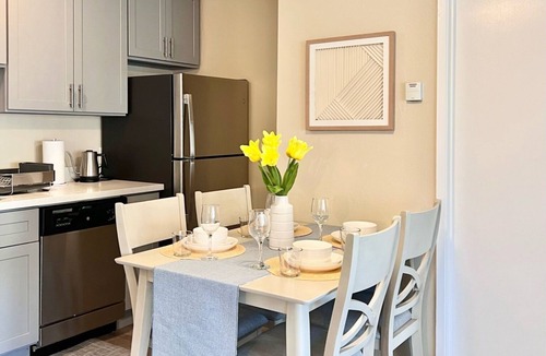 Barron Park Apartment | Cozy New 1B1b King bed Apt in downtown Palo Alto