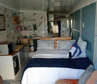 Mowbray Apartment | Cozy Private En Suite Studio