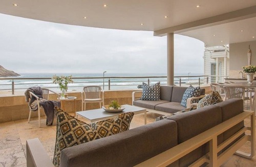 Herolds Bay House | Cozy Room with a partial sea view