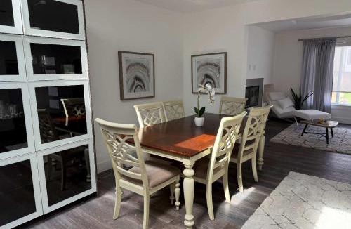 Parkside House | Cozy Room with Private Bathroom & Fast WiFi