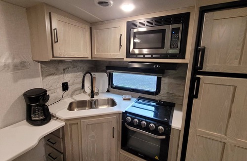 Ukiah Cabin | Cozy RV with terrific views, and peaceful surroundings.