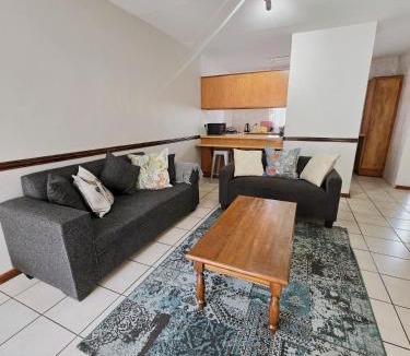 Langenhoven Park Apartment | Cozy secure apartment