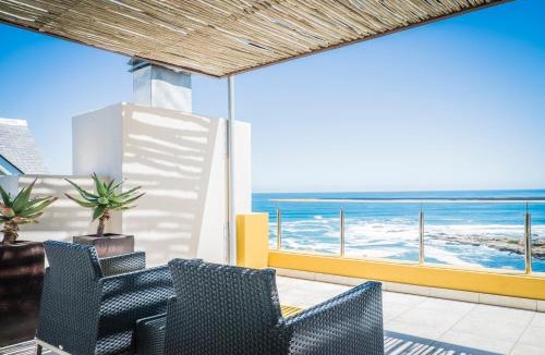De Kelders House | Crayfish Lodge Sea & Country Guest House