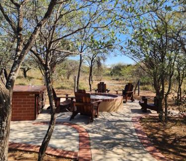 Hammanskraal Cabin | Crimson Bush Lodge