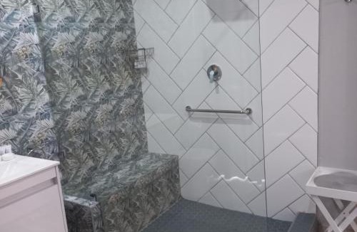 Kimberley House | Cronin Luxury Accommodation Room 1