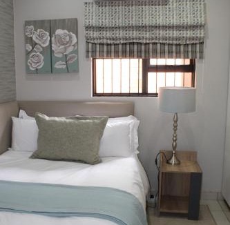 Kimberley House | Cronin Luxury Accomodation Room 2