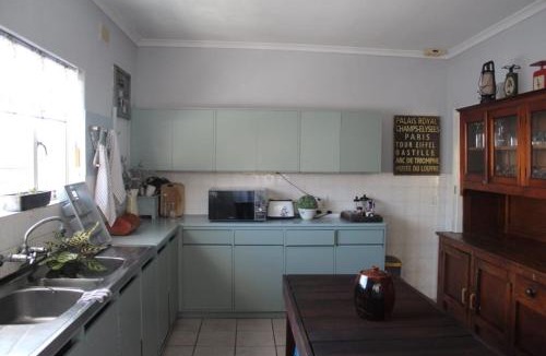 Mountainside Apartment | Crossroads guesthouse