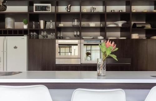 Edgemead Apartment | Crown Comfort - Affordable luxury - Private Heated Pool & Hot Tub Under Roof